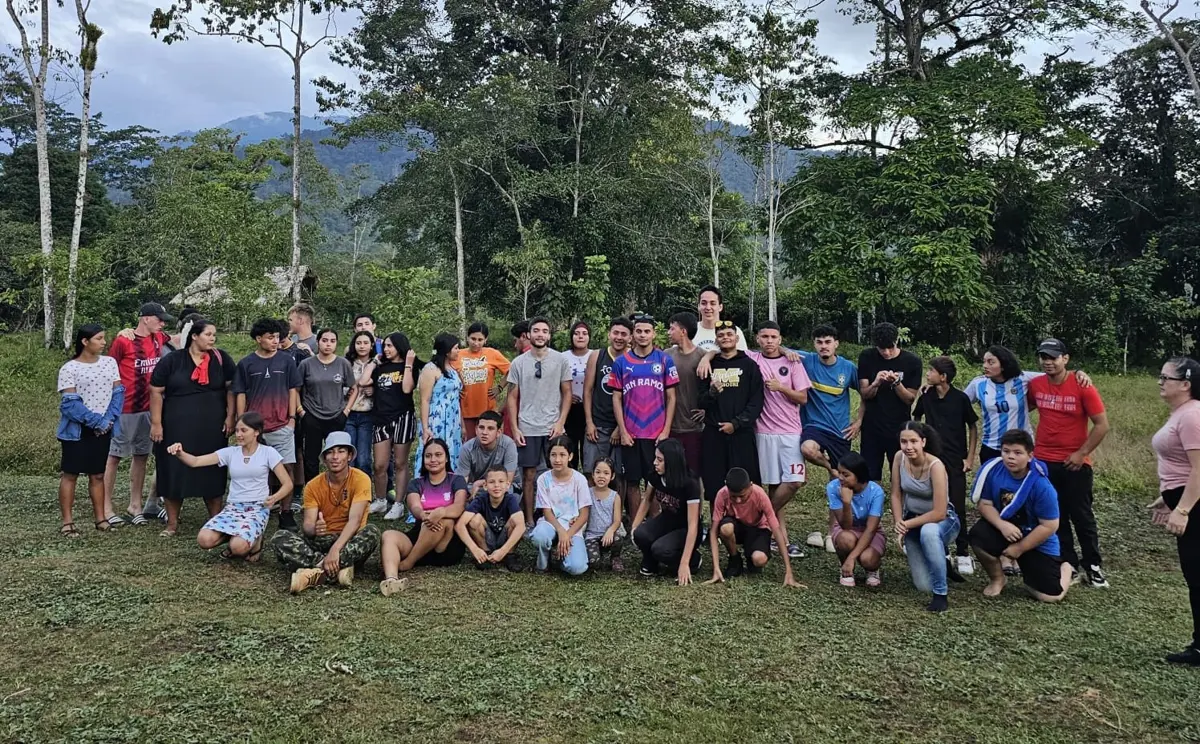 Una comunidad unida por la fe y el servicio